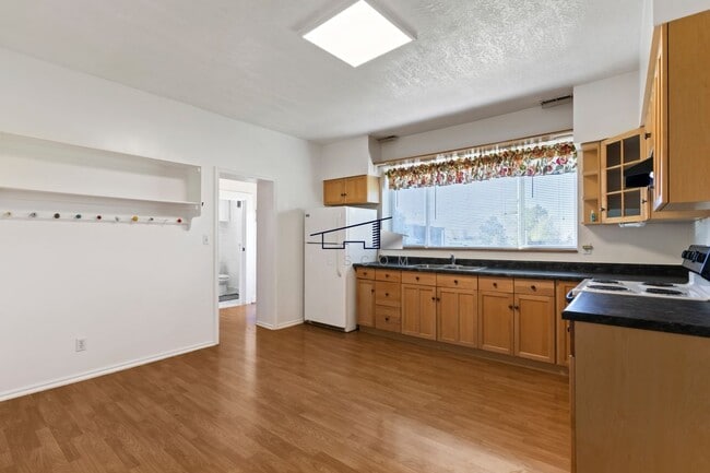 Photo - 1608 S 4700 W