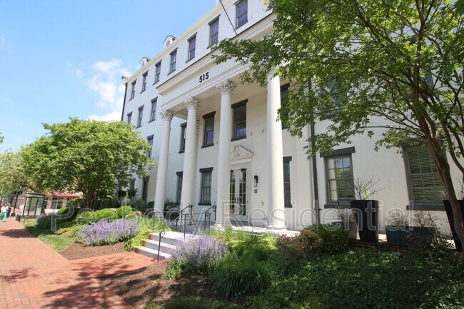 Photo - 515 N Washington St