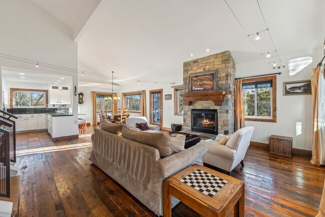 Photo - 7240 Buckboard Dr