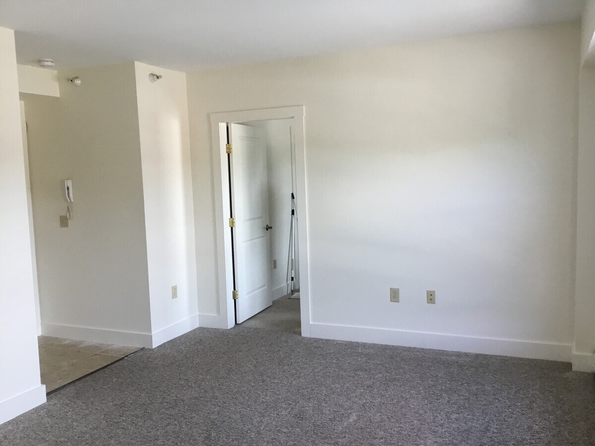 Photo - 9 State St Unidad 2B