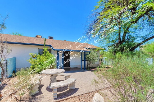 Photo - 3733 N Mountain Ave