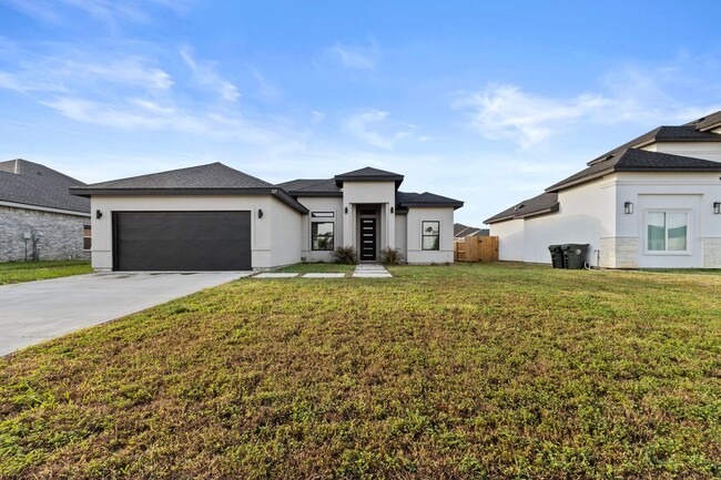 NOW AVAILABLE - 4BD/2BTH/2GAR HOME AT BROO... - NOW AVAILABLE - 4BD/2BTH/2GAR HOME AT BROO...