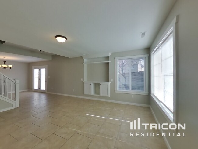 Photo - 620 Scotch Pine Dr