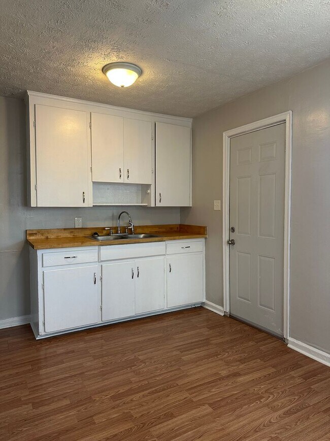 Photo - 741 E Mithoff St Unidad 741 E Mithoff St