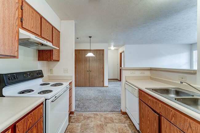 Kitchen - The Residences at Belleville Park I and II
