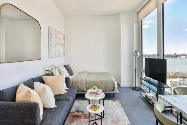 Photo - 636 W 30th St Unit 17G