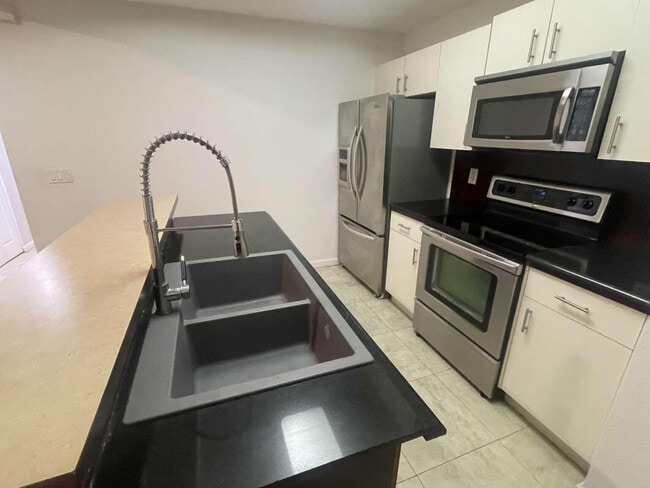 Photo - 2944 Hidden Hills Rd