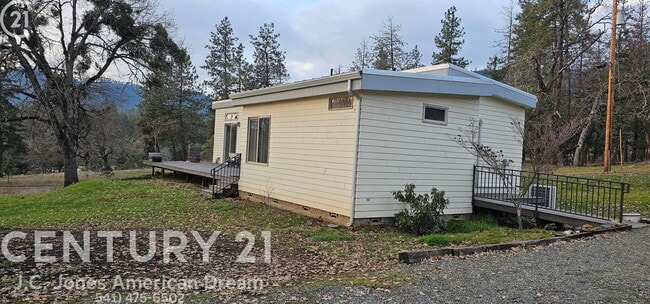 Photo - Spectacular Views in the Heart of Applegate Wine Country