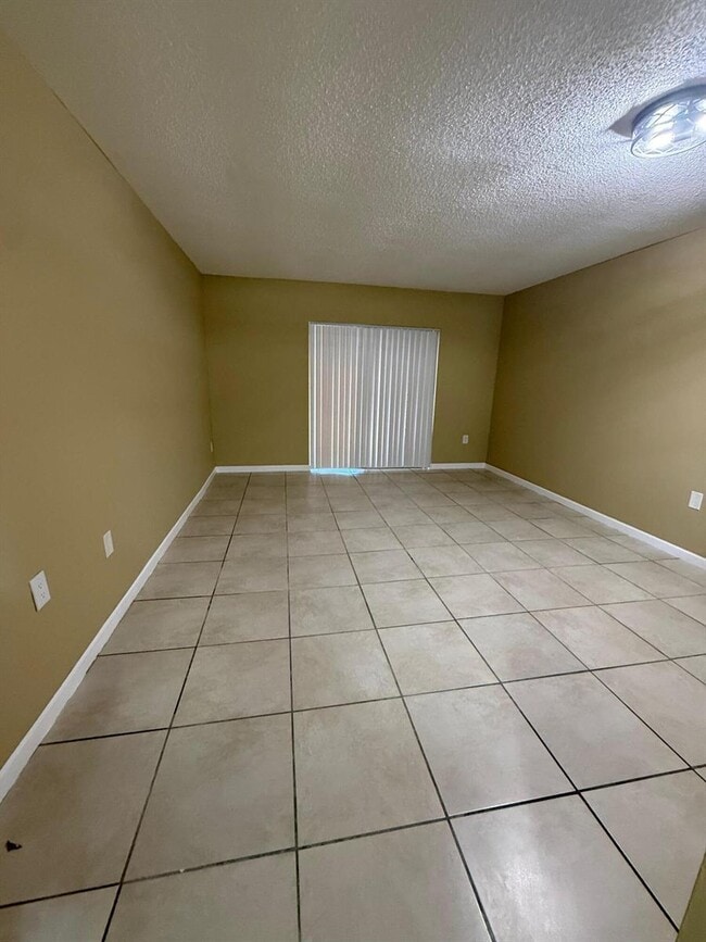 Photo - 4334 NW 9th Ave Unit .