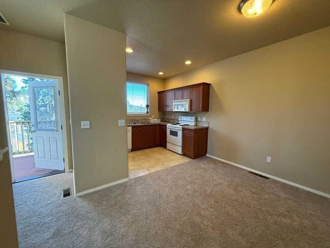 Photo - g434 Unit 100