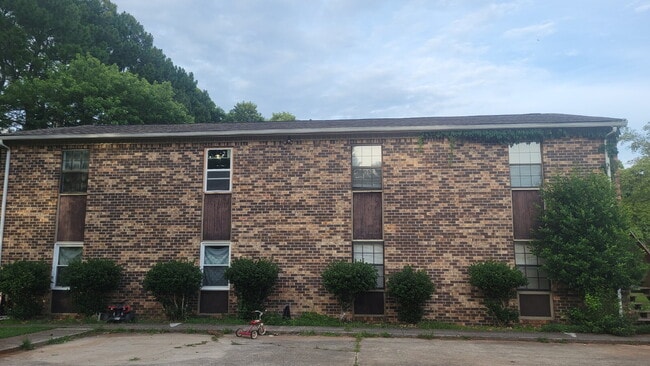 Building Photo - 4916 Cotton Row NW