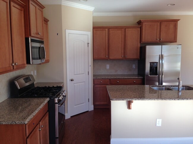 Photo - 7637 Weathered Oak Way