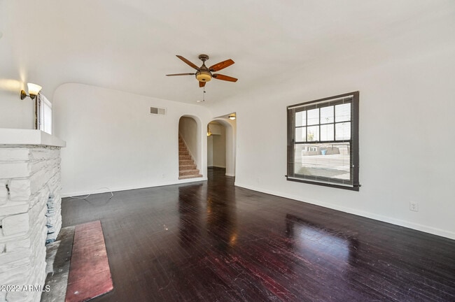 Photo - 3949 E Earll Dr