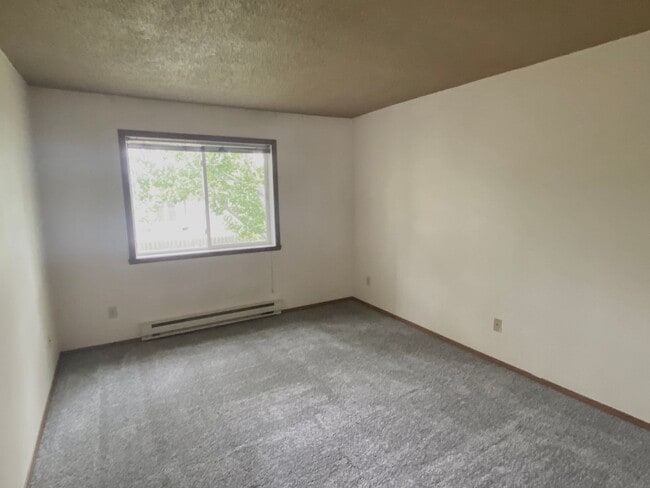 Photo - 3 bedroom, 2 bath Townhome located in South Fargo!