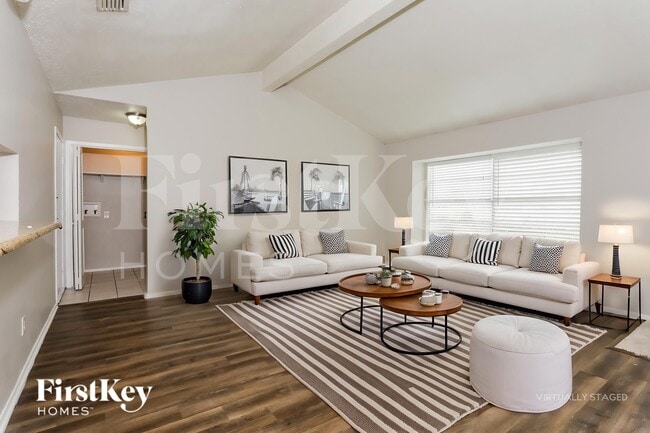 Photo - 612 Coolwood Ln