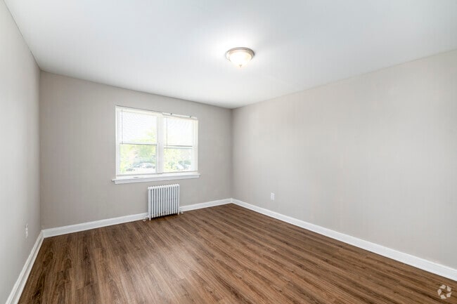 2BR, 1BA – 782SF - Bedroom