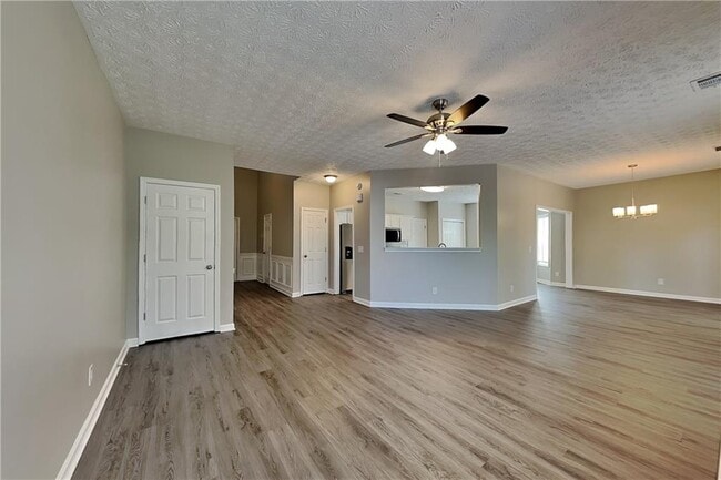 Photo - 263 Colony Center Dr