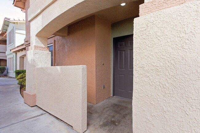 Photo - 350 S Durango Dr