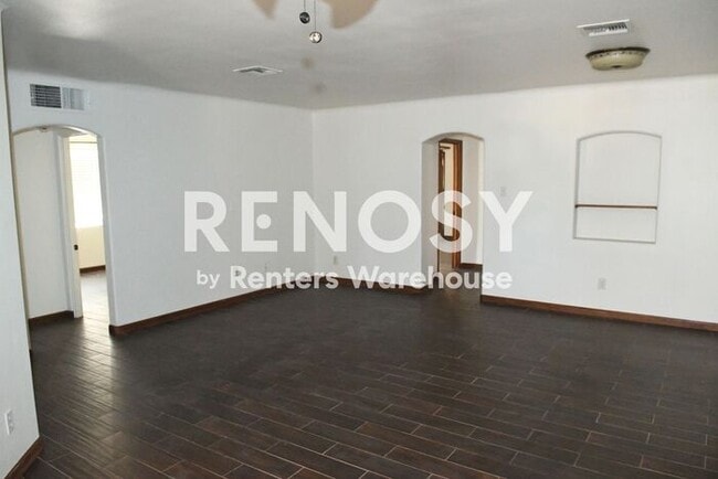 Updated 3 Br 2 Ba 1 Cg Home Near Camelback and 3rd Ave in Central Phoenix