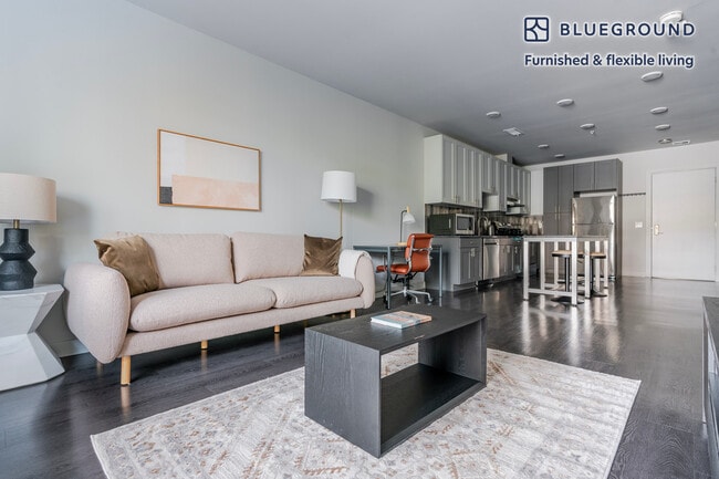 Photo - 3929 Landmark Ct Unidad SI FL2-ID1246