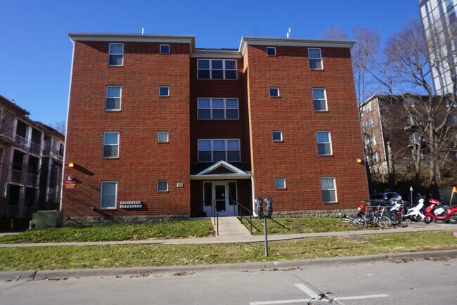 Photo - 517 S Linn St
