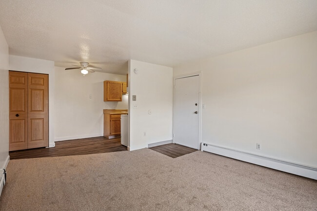 Crossroads Apartments