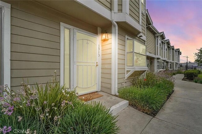 Photo - 14861 Mulberry Dr