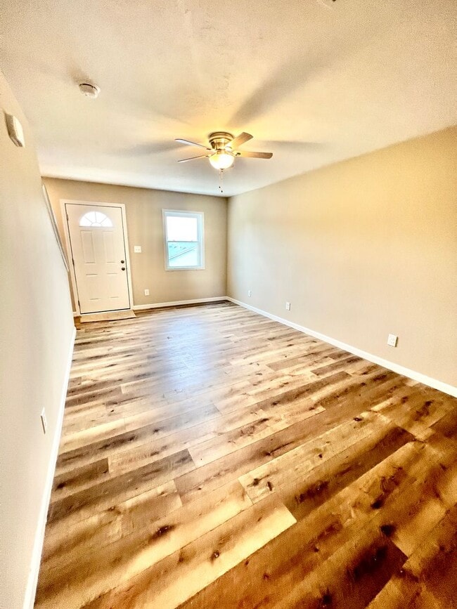 126 Lorentz St Unit D