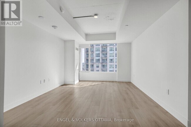 Photo - 199 Rideau St Unit 2306