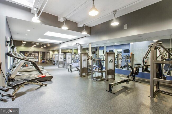 Photo - 1600 Arch St Unit 1703