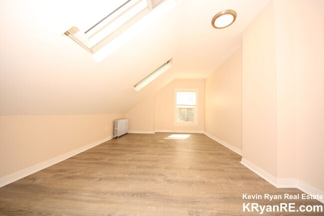 Photo - 93 Cushing St Unit 2