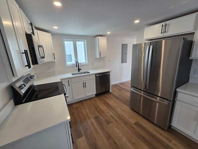 Building Photo - 10 Rantoul St Unit Apt. 1