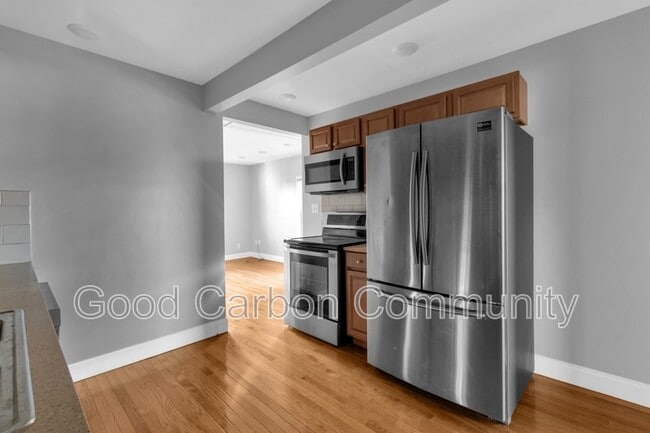 Photo - 84 Crane St Unit 2