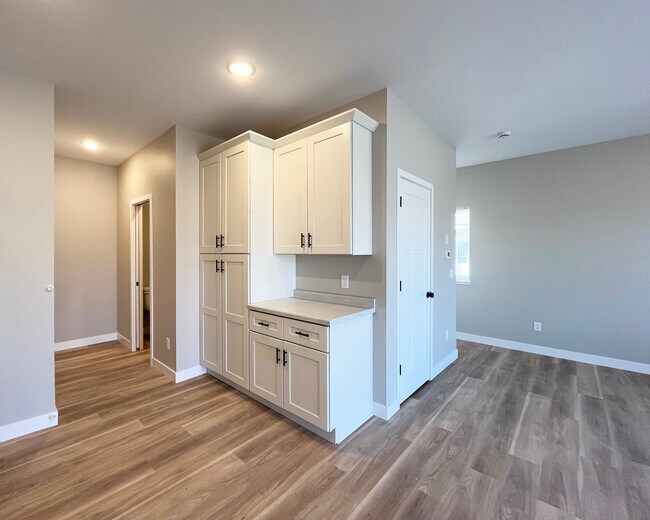 Photo - Wolf Point Townhomes