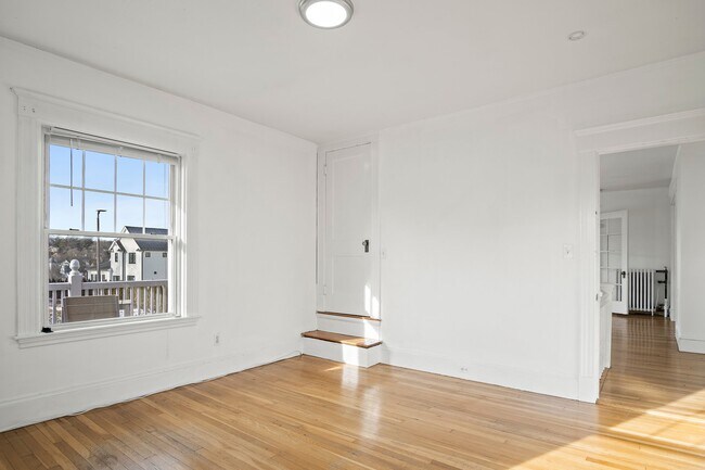 Photo - 703 Washington St Unit 2