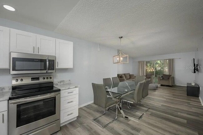 Photo - 2625 Pine Lake Terrace Unidad B