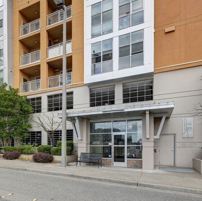 Building Photo - Downtown Bellevue One Bedroom One Bath Condo Available! Unit B105