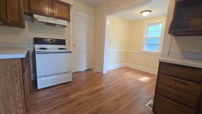 619 Brown Ave