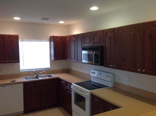 Photo - 3 BR 2 BA 2 CG rental in cental PSL