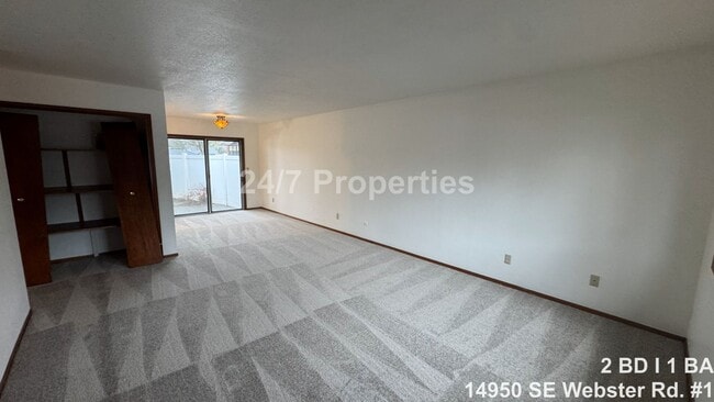 Building Photo - Charming 2BD/1BA with Patio  - Milwaukie Unit 1