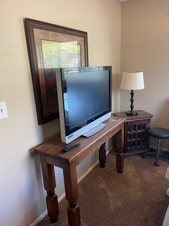 Photo - 2037 S Broadway