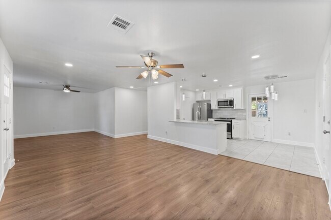 Photo - 4135 Hill Oak Dr