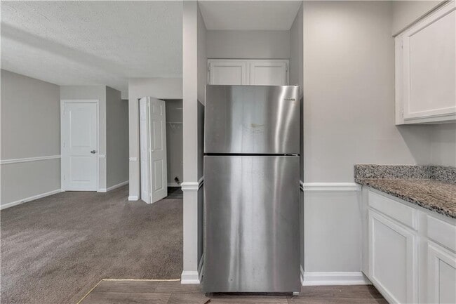 1008 Huntington Trce SE