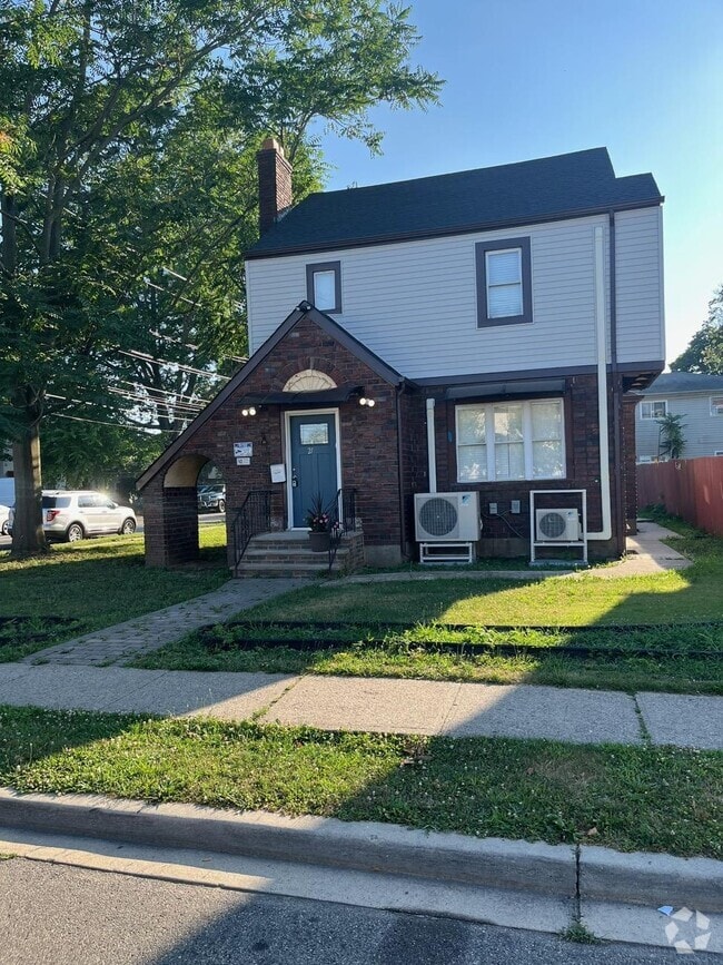 Building Photo - 21 James L L Burrell Ave Rental