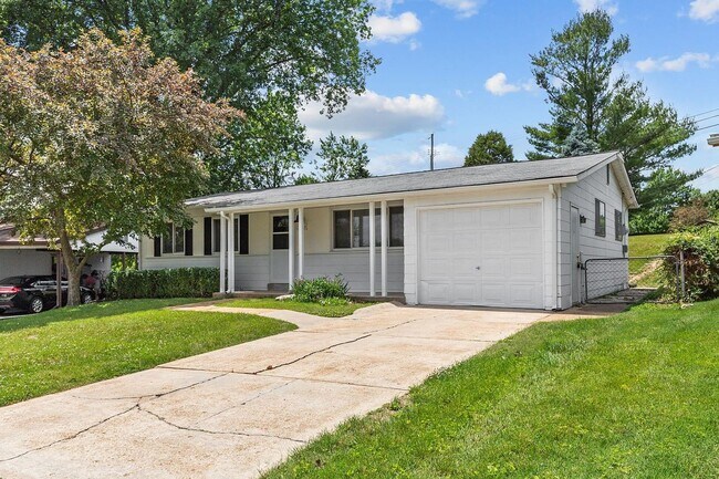 Photo - 2629 Glenoak Dr