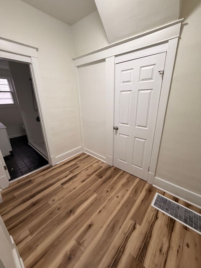 Photo - 1813 W Gaulbert Ave Unidad 1