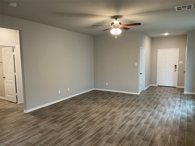 Photo - 851 Redinger Ridge Dr