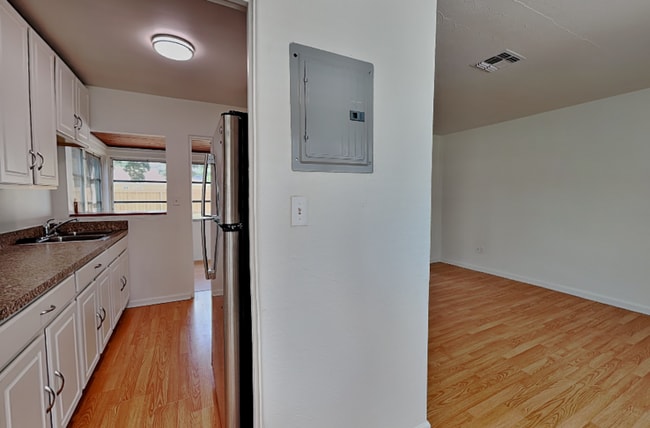 Photo - 2124 Valencia Rd