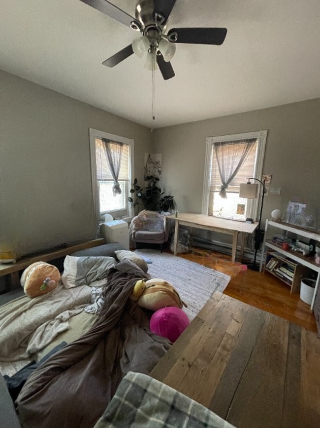 Building Photo - One Bedroom ** Newton Highlands Village ~ MBTA GL-D