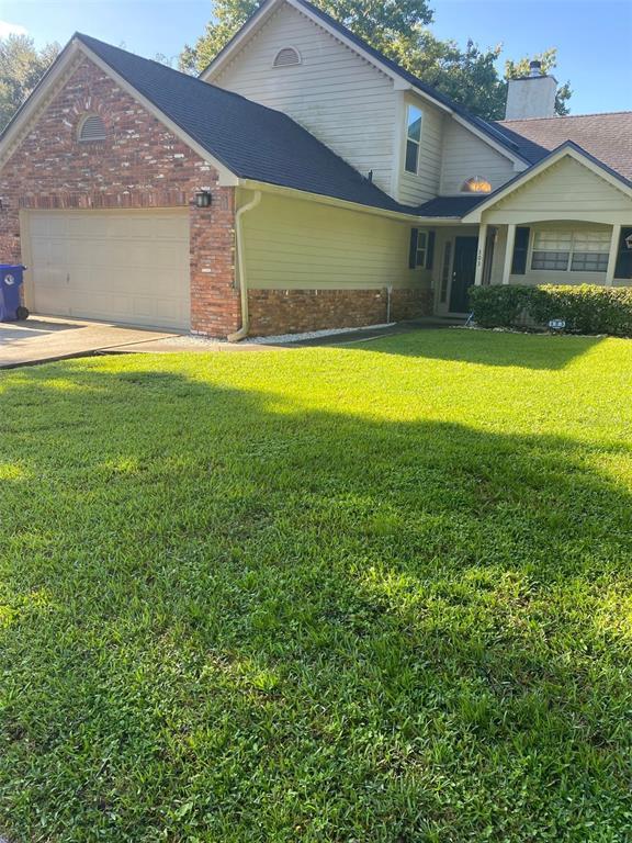 Photo - 303 Silver Pine Dr